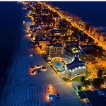 Lake Apartments Solid Mamaia
